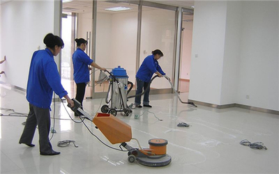 開荒保潔什么意思